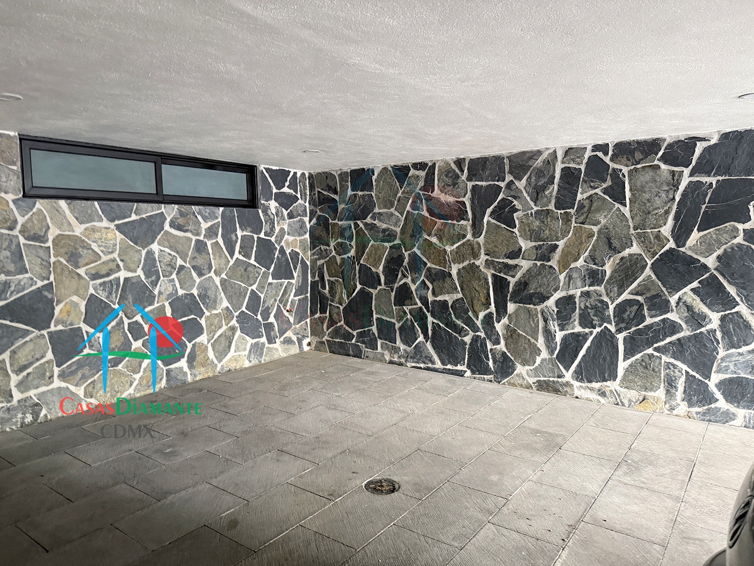 Las Águilas Verdun Casa E - Estacionamiento 3 Las Águilas Verdun Casa E - Estacionamiento 3